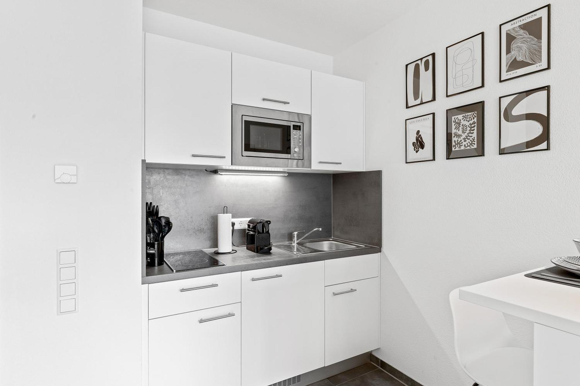 Modern, Zentral, Homeoffice, Netflix Pforzheim Bagian luar foto